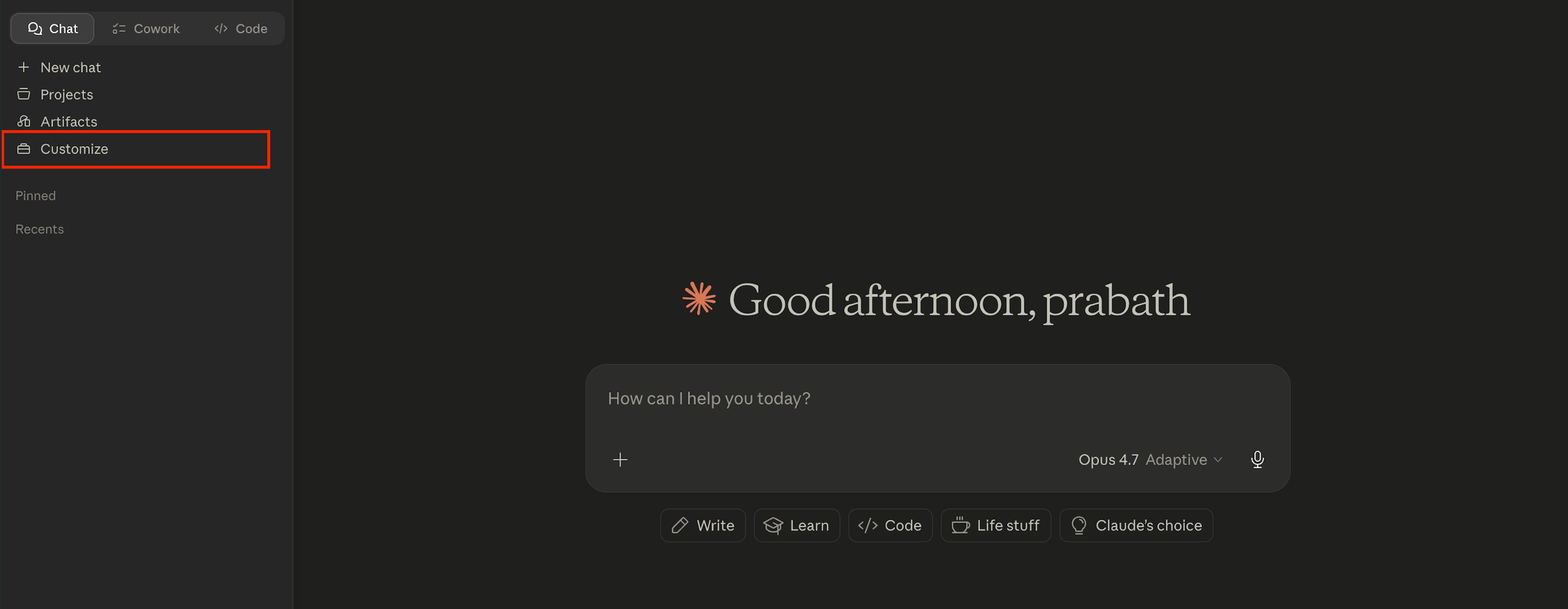 Customise panel highlighted in the Claude Desktop sidebar